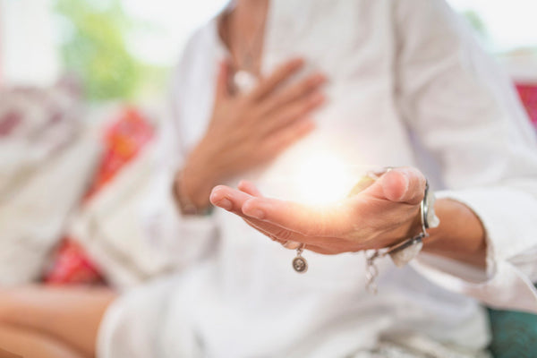 Holistic Healer Course vs. Energy Healing Course: Which Path Is Right for You?