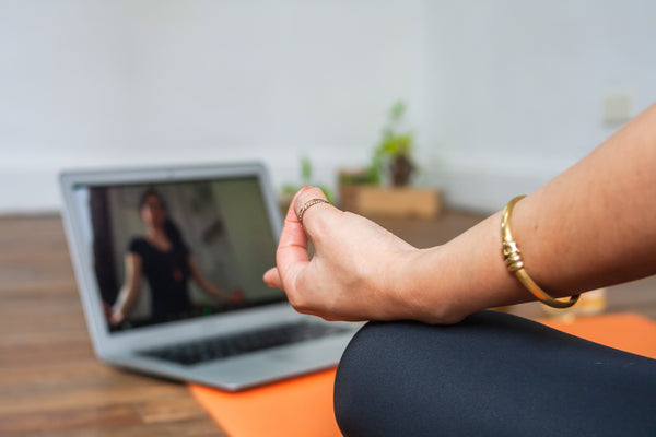 Top 7 Holistic Healing Online Courses for Mind, Body & Spirit