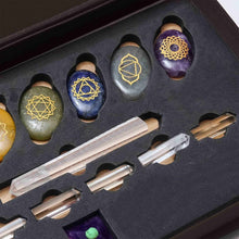 Ultimate Crystal Healing Kit with 18 Crystals